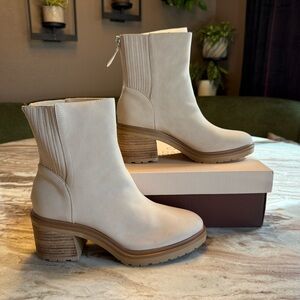 Cream Chelsea Ankle Boots